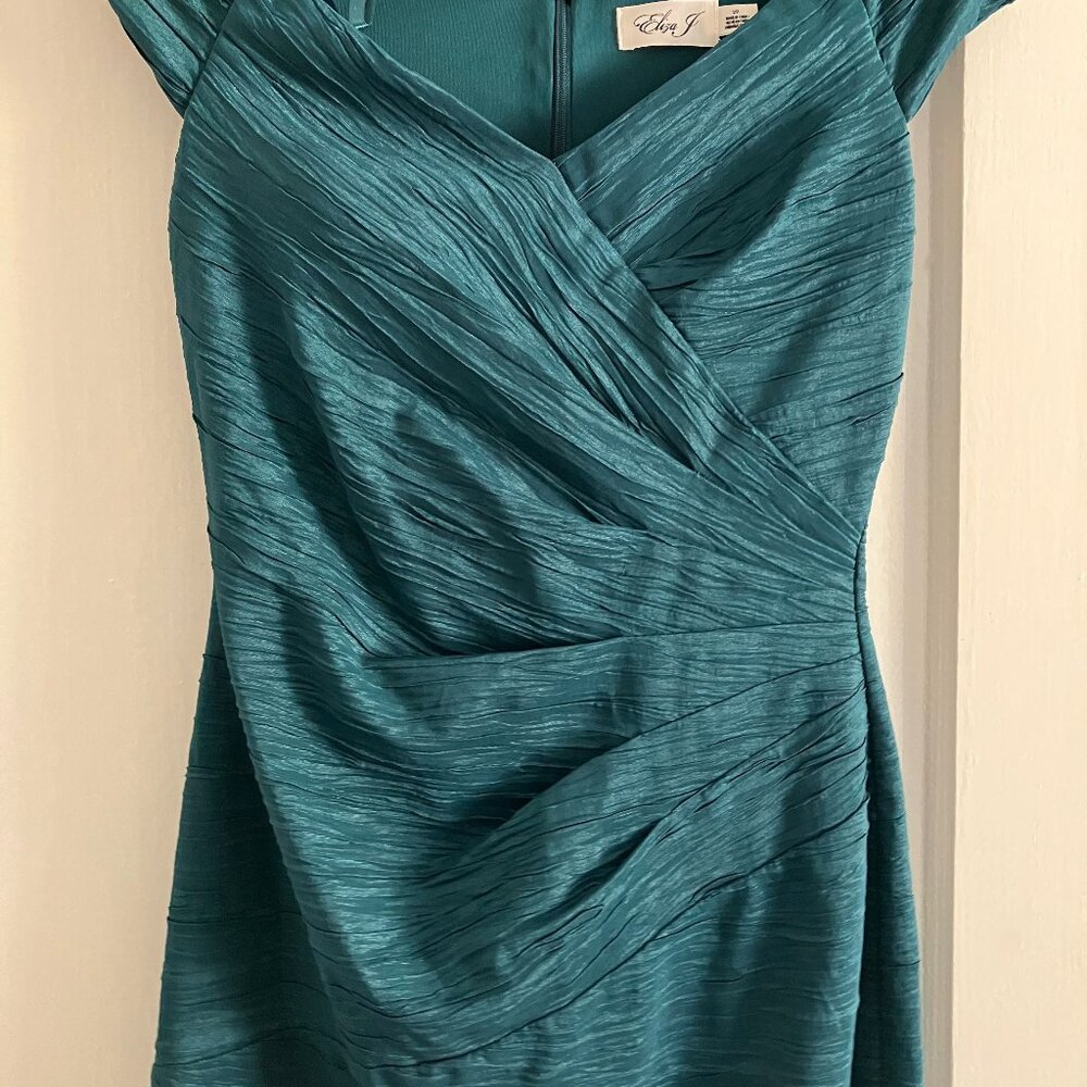 Eliza J Taffeta Body-Con Dress Petite - Picture 3 of 7